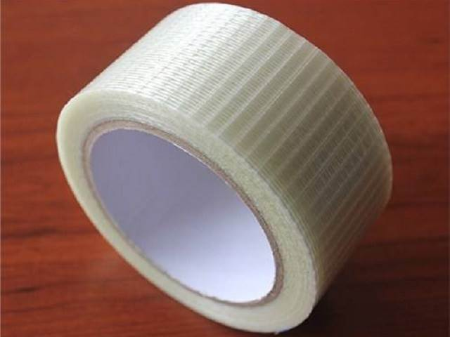 Banda de fibre este cea mai bună soluție pentru aplicații de ambalare, pachet și fixare