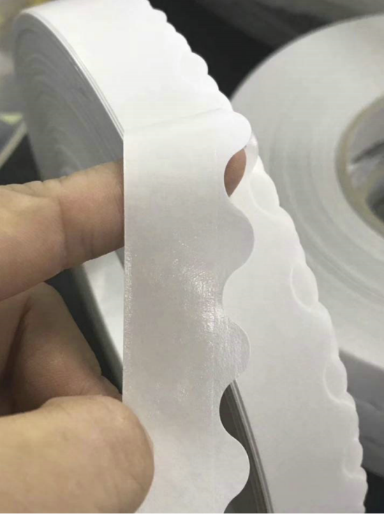 Bandă de dantelă cu două fețe